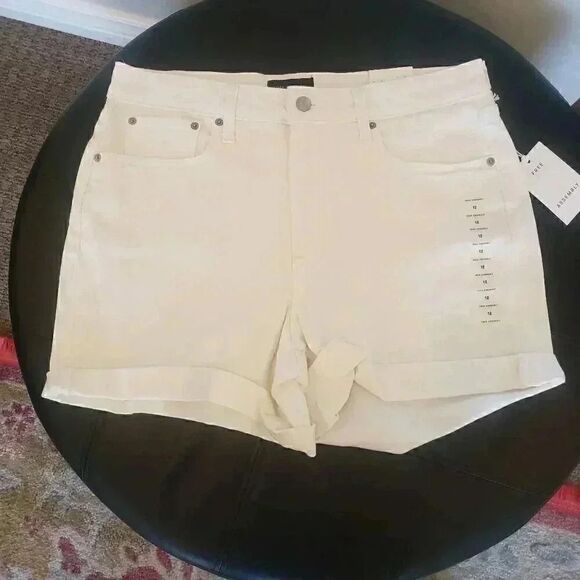 Free Assembly Women’s Rolled Cuff Jean Shorts - Picture 3 of 12